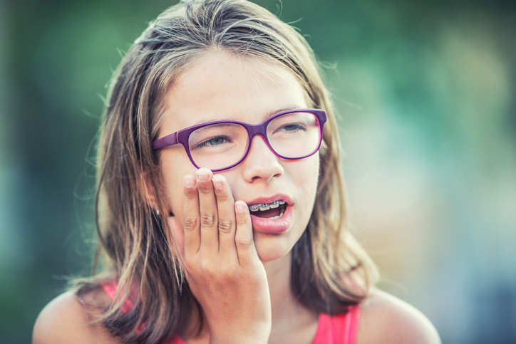 Orthodontic Emergencies: What to Do Before You Can Get In